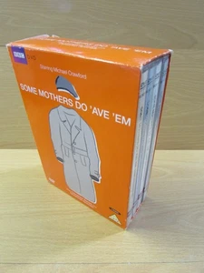 *LOOK* Some Mothers Do 'Ave 'Em - Series 1-3 And Christmas Specials DVD Box Set - Foto 1 di 4