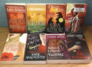 LOT VAMPIRE ROMANCE Lara Adrian Susan Sizemore Katie MacAlister Lynsay Sands - Imagen 1 de 2