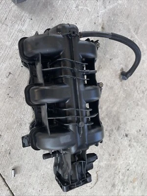 2005-2010 Ford Mustang Air Intake Manifold R8BRO - Image 1 of 4