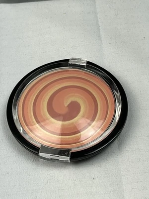 Signature Club A Peach Swirl Triple Creme Blush NEW .35 oz Italy - Image 1 of 3