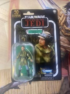 Kenner Star Wars Return of The Jedi Princess Leia Endor Action Figure On Card NM