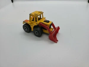Matchbox Yellow Tractor Red Shovel No.29 Vintage MATTEL 1976 Diecast scale 1:64 - Picture 1 of 6