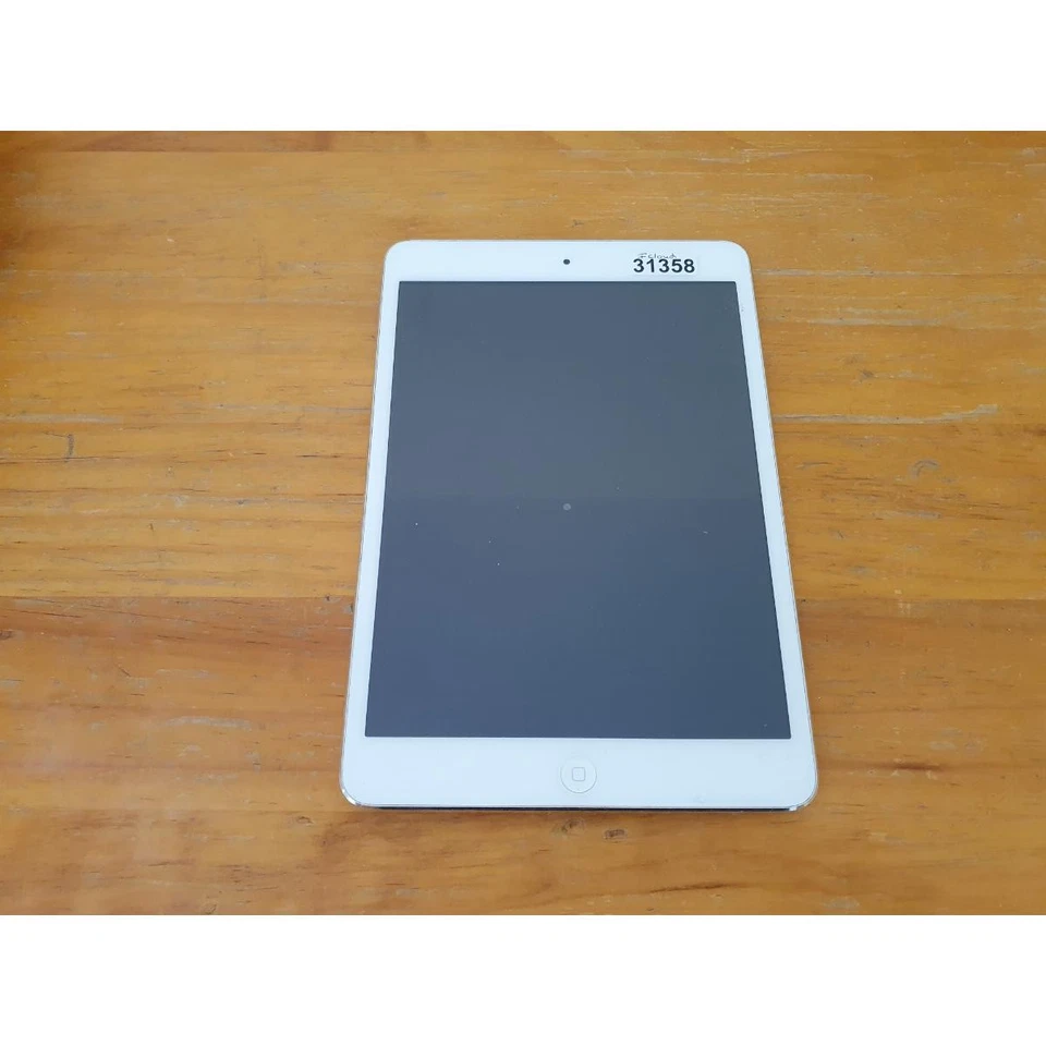 Apple iPad Mini A1432 Tablet White/Silver Wi-Fi 7.9" LCD Screen 5MP (512MB+16GB) - Image 1 of 4