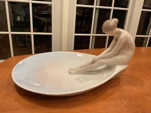 Bing & Grondahl Girl on tray Meditation figurine #1532 Copenhagen 1949 Denmark - Picture 1 of 10