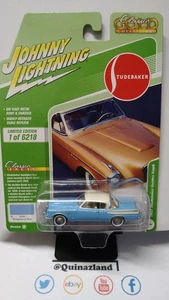 Johnny Lightning Classics Gold 1957 Studebaker Golden Hawk (NG65) - Foto 1 di 2