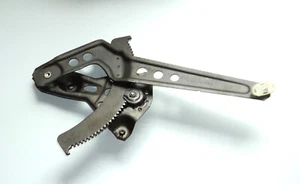 Opel Ascona C orig. Fensterheber hinten links 90210467 window regulator - Picture 1 of 2