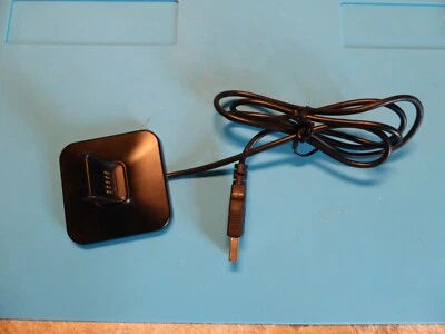 Fitbit F004 USB Docking Station Charging Dongle Dock Charger - Image 1 of 3