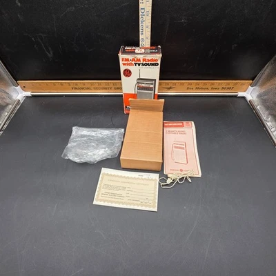 Radio FM-AM General Electric con sonido TV, ¡modelo 7-2924!!SOLO CAJA!!! Foto 1 de 4