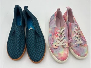 CAT & JACK GIRLS BLUE & ONE/W MULTICOLORED SIZE 4 SLIP ON SHOES - Picture 1 of 10