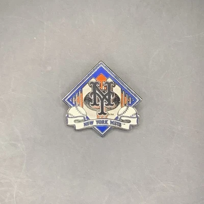 New York Mets Logo MLB Enamel Pin Baseball Collectible Lapel Hat Backpack - Image 1 of 2