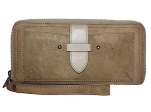 LUCKY BRAND Khaki Aspen Green Vegan Leather Zippered Wristlet Wallet 4x8.5 - Picture 1 of 7