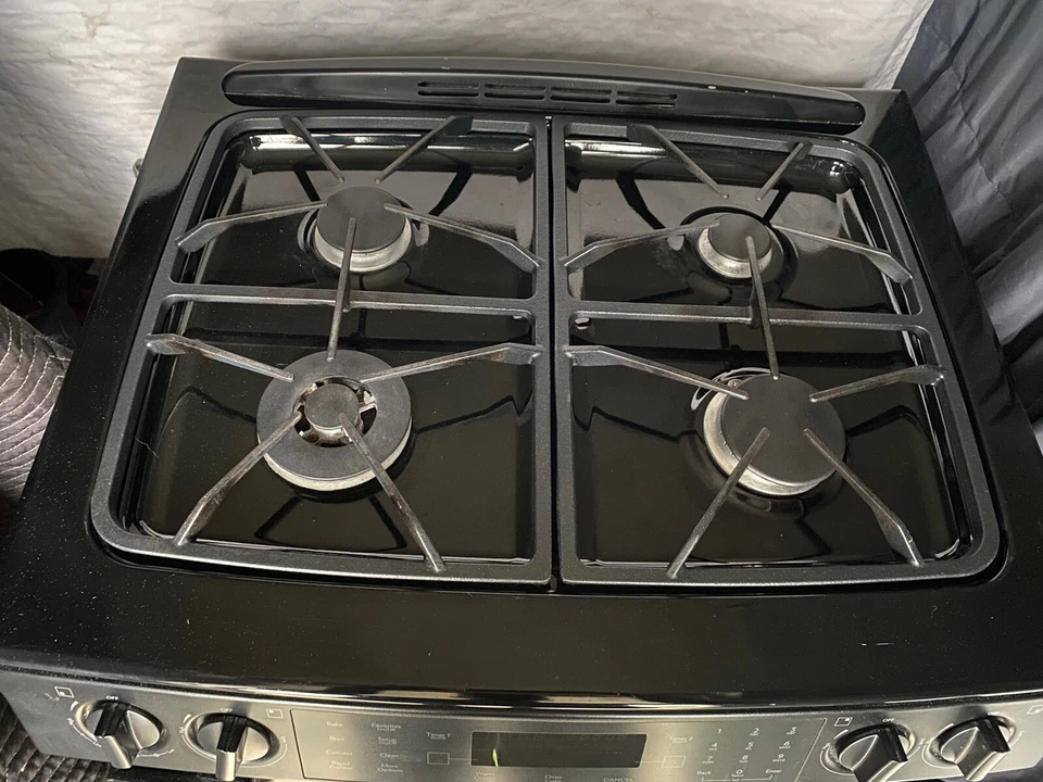 Jenn Air JGS8859CDB01 gas/estufa/horno Foto 1 de 4