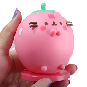 Culturefly 2024 Summer exclusiv Picked Fresh Strawberry Pusheen Vinyl Figure NIB - Picture 1 of 3
