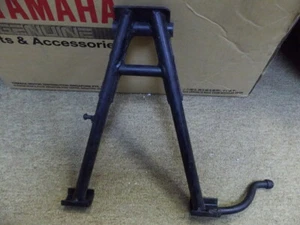 Yamaha RD200 Main Stand 1974-1976 NOS RD200A RD200C CENTER STAND 337-27111-00 - Picture 1 of 12