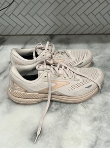 Brooks Adrenaline GTS 23 Medium Mujer’s Talla 9 - Imagen 1 de 14