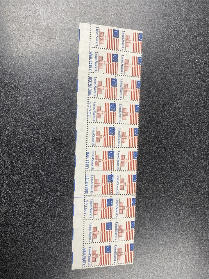 EFO: US 1622 Flag Over Independence Hall Plate Block Of 20 - Very Cool Item - Image 1 of 4