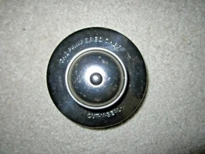 The Pampered Chef Cut-n-Seal 3.5" Pastry Press Biscuit Crushable sandwich - Picture 1 of 3