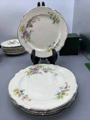 Juego de vajilla de colección de 4 piezas Homer Laughlin Virginia Rose EE. UU. 7" platos de ensalada Foto 1 de 4