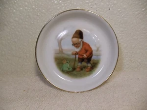 Thomas Rosenthal GNOME & FROG 3" DISH CIRCA 1950 GERMANY - Picture 1 of 3