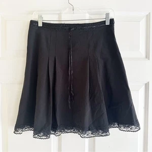 Vintage Y2K I.E. Falda midi plisada con ribete de encaje negra pequeña talla 6P Whimsigoth - Imagen 1 de 5