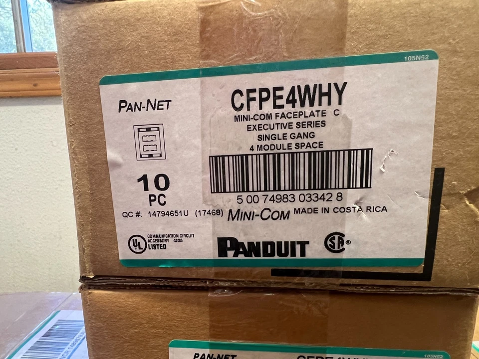 New Panduit CFPE4WHY Mini-Com 4-Port Single Gang Faceplates Box of 10 - Image 1 of 1