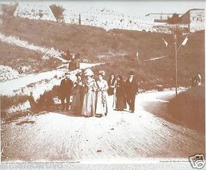FOTO EPOCA NEI PRESSI CHIESA ZOCCOLANTI MARCHE 1901 RIPRO CARTA PATINATA 23 X 33 - Picture 1 of 1