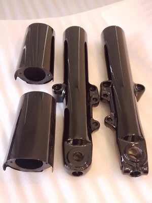 HORQUILLA HARLEY DAVISON TOURING ROAD GLIDE NEGRA BRILLANTE PATAS INFERIORES CON LATAS 2014-2023 Foto 1 de 4