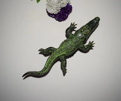 Tirador de cocodrilo salvaje de latón con base redonda Varanidae manijas de puerta de cocodrilo HK440 Foto 1 de 4