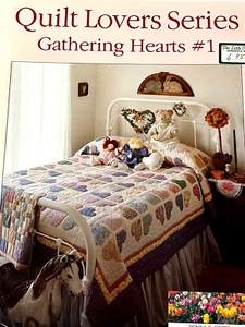 Four Corners QL01 GATHERING HEARTS Quiltmuster 16pg Booklet 1991 - Bild 1 von 5