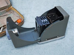 Antique Ninale 35mm Folding Projector in Case - Picture 1 of 5