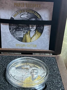 SPECIAL EDITION 24k Gold Plate 2 oz Silver Colombia PABLO EMILIO ESCOBAR GAVIRIA - Picture 1 of 5