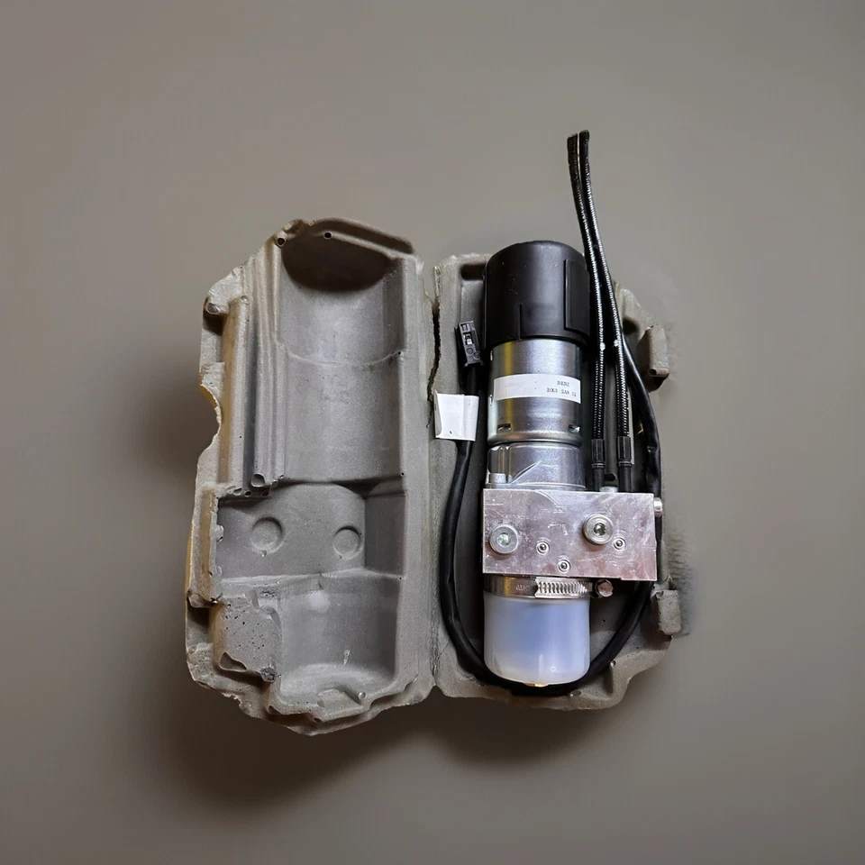 GENUINE 2009-2013 MERCEDES-BENZ W251 R320 R350 TRUNK HYDRAULIC PUMP MOTOR OEM - Imagem 1 de 1