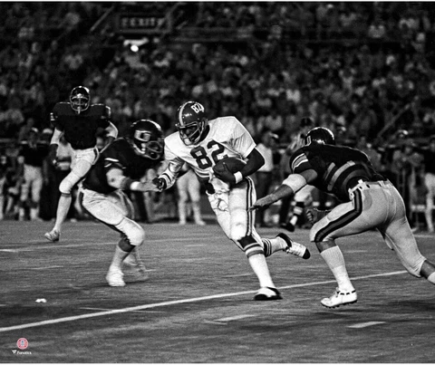 Ozzie Newsome Alabama Crimson Tide Unsigned Running Photograph Cover