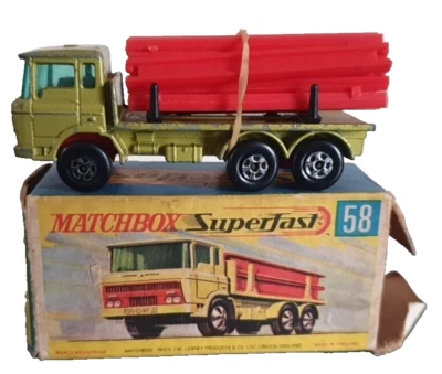 MATCHBOX SUPERFAST SERIES No 58 DAF GIRDER TRUCK IN ORIGINAL BOX WITH GIRDERS.   - Image 1 of 4