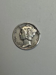 COLLECTABLE 1945 S United States Mercury 10 Cent Silver Coin - Picture 1 of 2