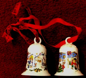 Zwei Weihnachtsglocken der Firma HUTSCHENREUTHER 1985 + 1987 in Originalkartons - Picture 1 of 3