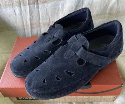 Propet Ladybug T-Strap  Shoe Mary Jane Flat, size 9.5 X 2E WW Wide Navy Blue *BR - Image 1 of 4