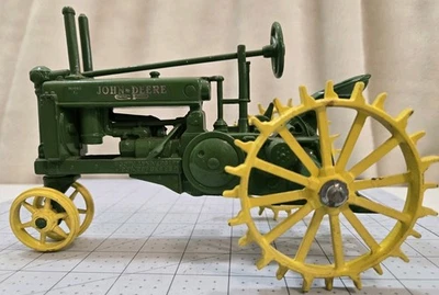 Ertl 1/16 John Deere Model G NF Tractor 50th Anniversary 1937-1987 Series IV  - Image 1 of 4