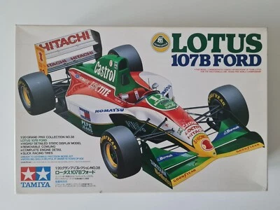 TAMIYA 20038 1/20 Lotus 107B Ford Plastic Model Kit - Immagine 1 di 3