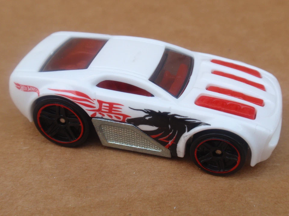 2014 风火轮 HORSEPLAY 151/250 Thrill Racers LOOSE 白色 — 第 1/1 张图片