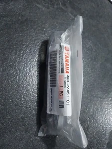 Cale-pieds caoutchouc d'origine YAMAHA FJR1300 / BT 1100. Ref: 4BH-27451-00. - Photo 1/3
