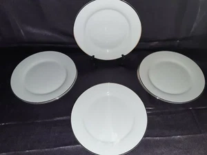 Lot of 8 Bob Mackie 2000 Fine China 8" White Gold Trim Salad / Luncheon Plates - Picture 1 of 6