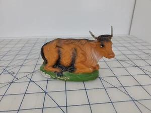 vintage papier mache laying COW with spring horns nativity scene pieces 4.5" - Picture 1 of 7