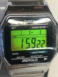 Herren Timex Indiglo 555 SS Männer Silber Edelstahl Digitaluhr Vintage - Bild 1 von 9