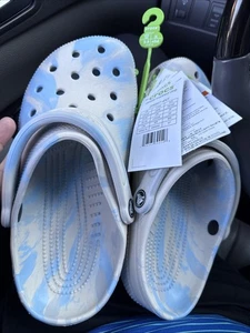 Crocs Classic Marble Crocs Blue & White, size 8 women or 6 Men New - Picture 1 of 7