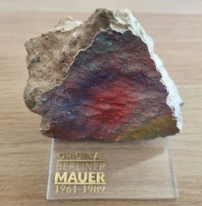 Original Very Large 11 cm Piece of the BERLIN WALL on Perspex Display + COA - Picture 1 of 19