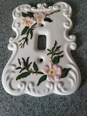 Antigo Molde de porcelana interruptor placa tampa flores rosa individuais Holanda Cottagecore  - Imagem 1 de 4