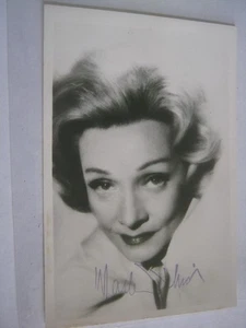 MARLENE DIETRICH Signed 5.5" x 3.75" Black & White Photo, Frank Bez Globe 1961 - Picture 1 of 15