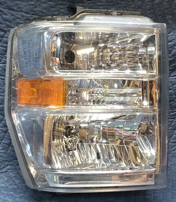 Headlight Damaged Right RH Ford E 350 Super Duty E 150 E 250 XL XLT 08-14 OEM - Image 1 of 4