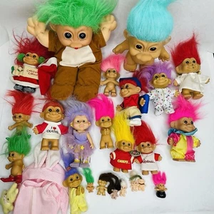 Lotto Bambole Troll Vintage Taglie Assortite Colore Capelli Abbigliamento Stili Russ Natale - Foto 1 di 17
